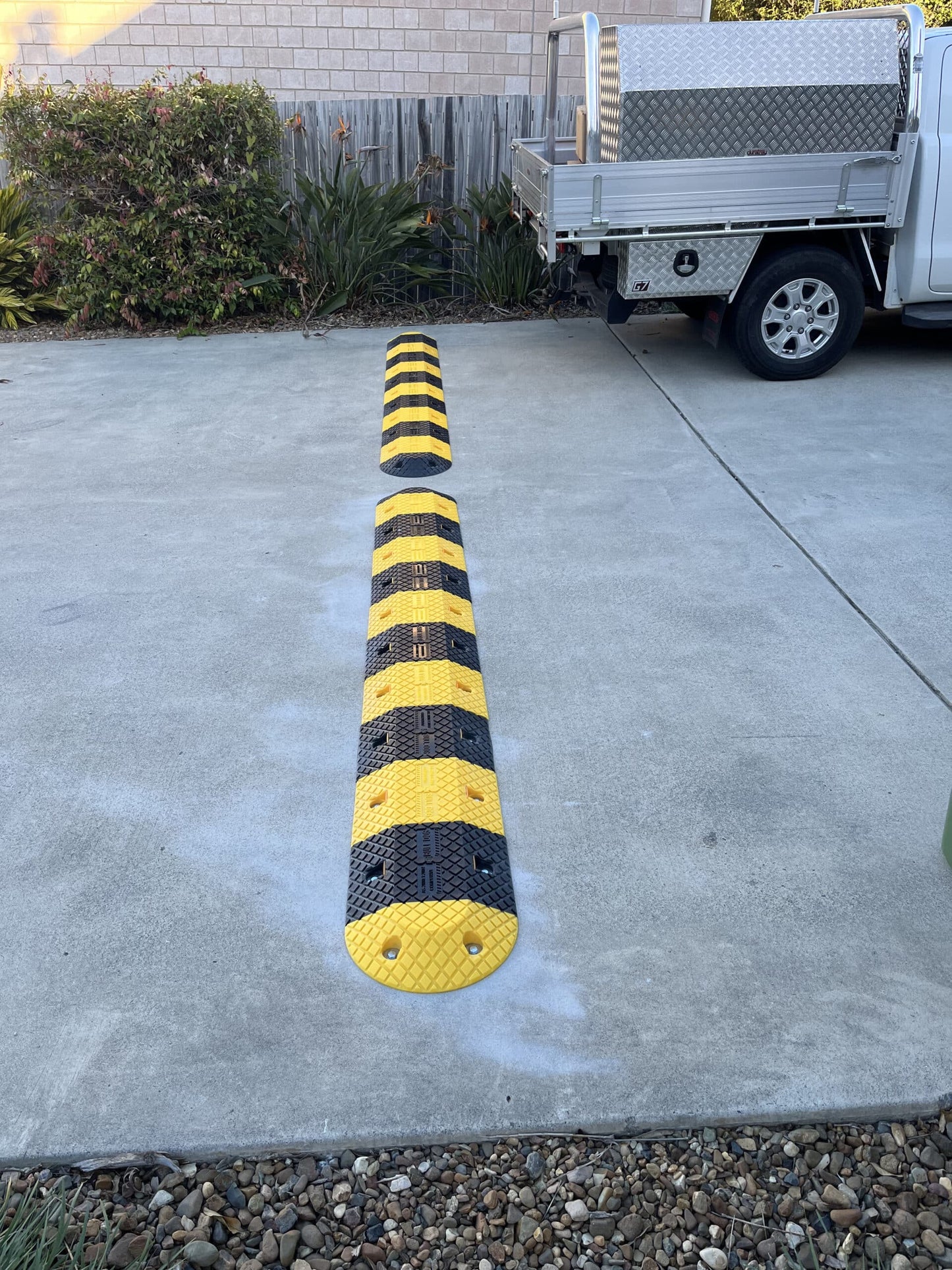 2.86M Polyethylene/Plastic Budget Speed Hump with Fixings