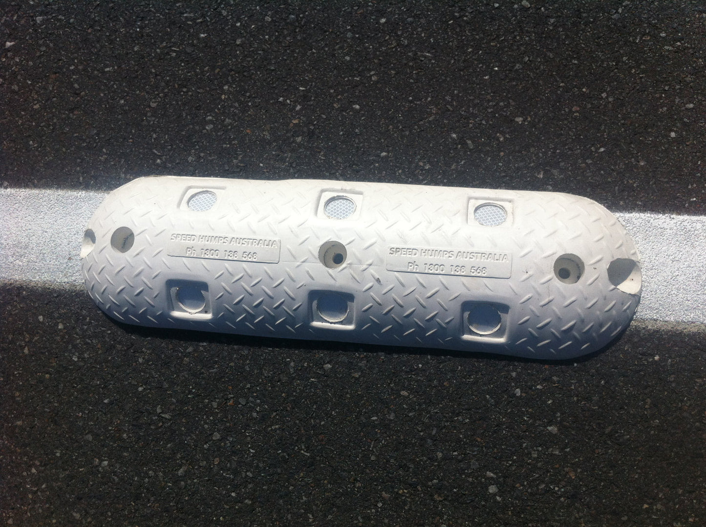 600mm Rumble Bar White