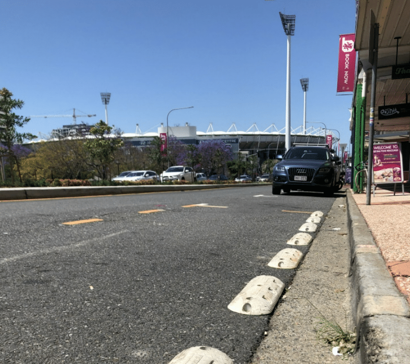 300mm Rumble Bar White